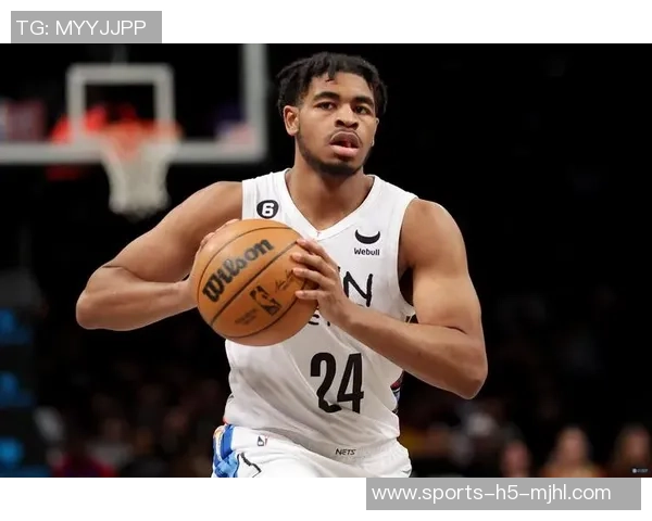 卡梅隆托马斯高效得分表现出色13投8中斩获21分助球队争胜