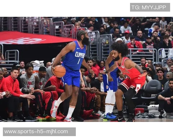 哈登谈上赛季压力与新赛季接球投篮机会提升的高效表现