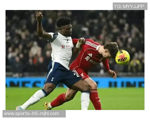 加纳主帅现场观战热刺却遭噩耗库杜斯19分钟伤退无缘非洲杯正赛